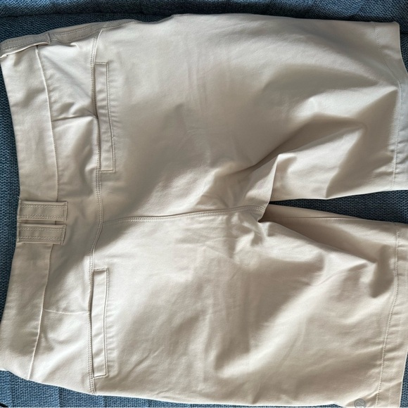 Lululemon Athletica Men’s Shorts - Picture 6 of 7